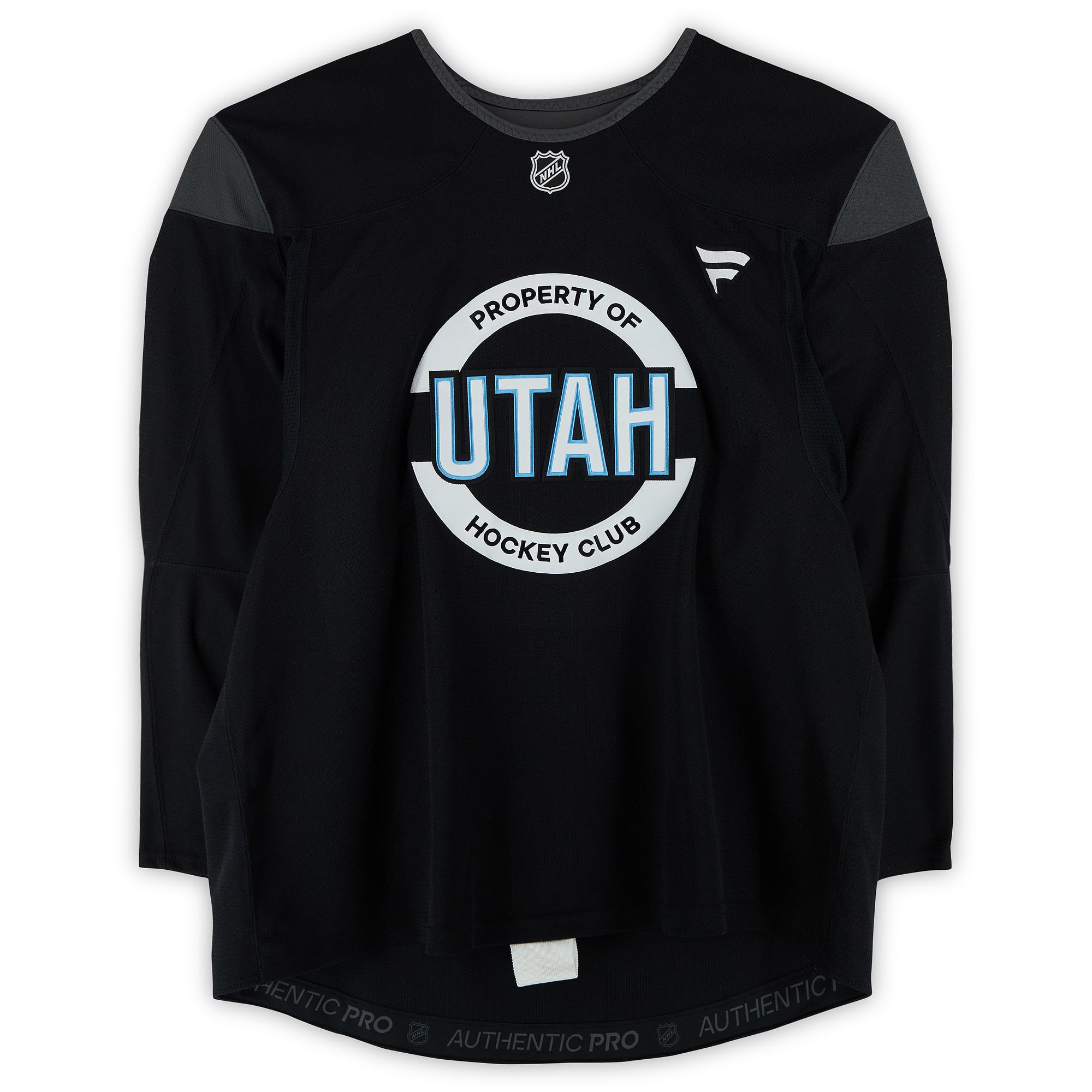 Maillot noir n° 94 porté à l'entraînement par Gregor Biber, des Utah Mammoths, lors de la saison 2024-2025 de la LNH.