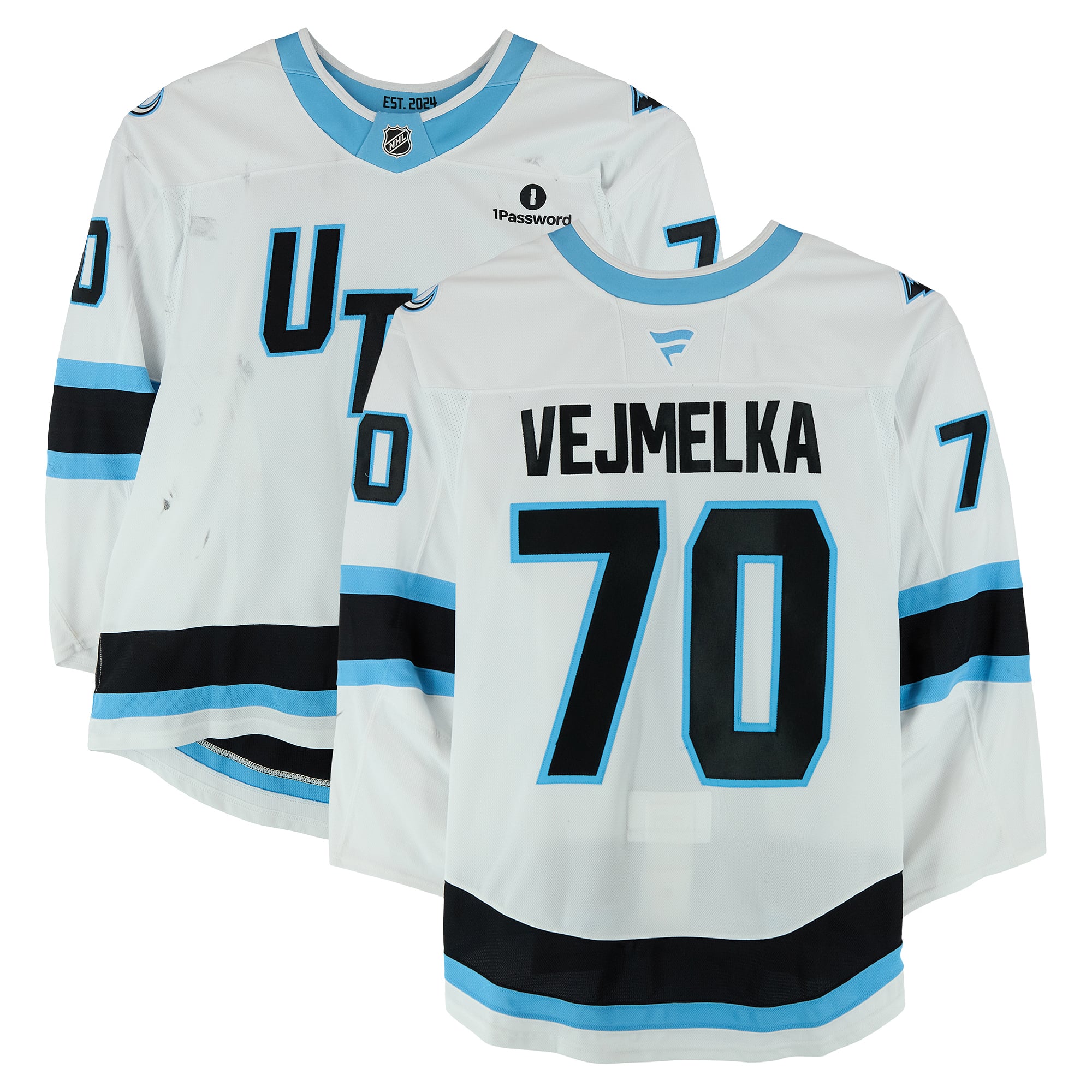 Maillot blanc n° 70 porté par Karel Vejmelka (Utah Mammoth) lors du premier tour des séries éliminatoires de la Coupe Stanley 2026 contre les Golden Knights de Vegas.