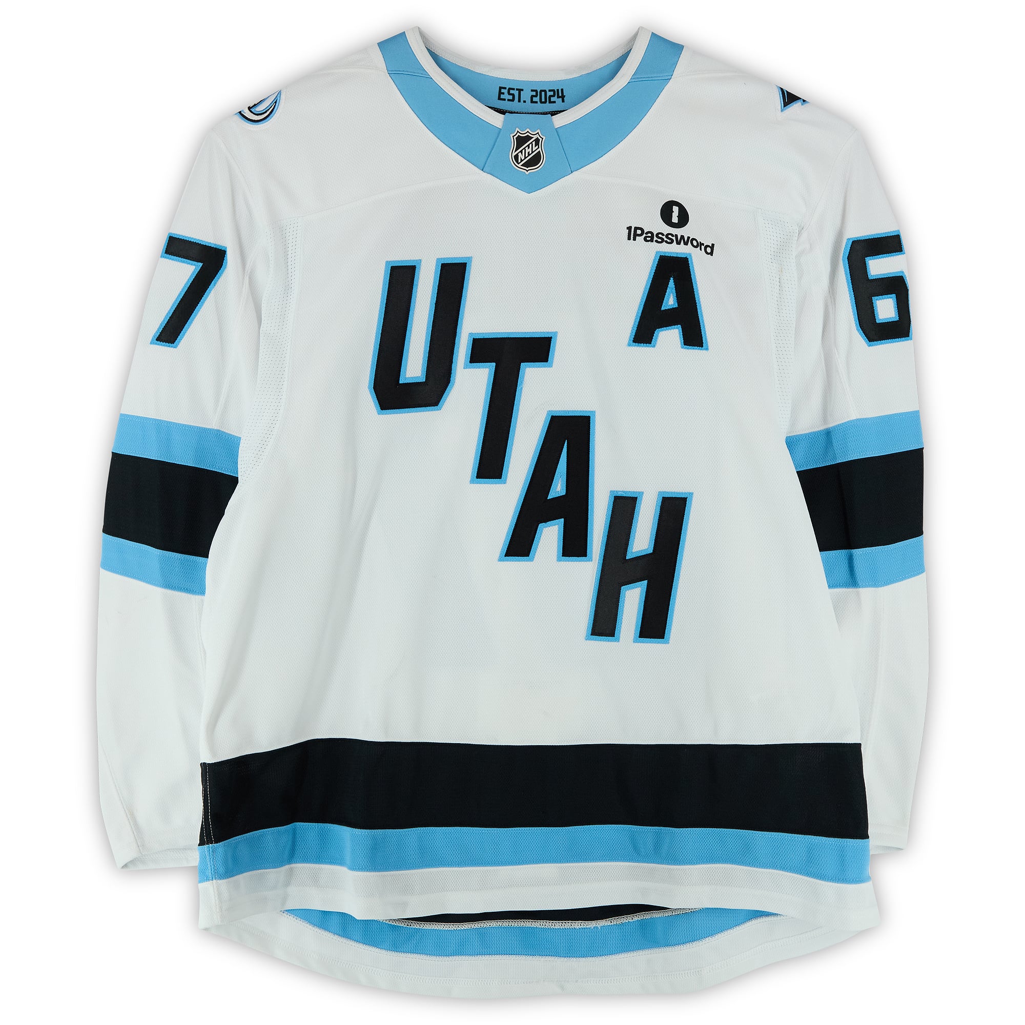 Maillot blanc n° 67 porté par Lawson Crouse (Utah Mammoth) lors du premier tour des séries éliminatoires de la Coupe Stanley 2026 contre les Golden Knights de Vegas.