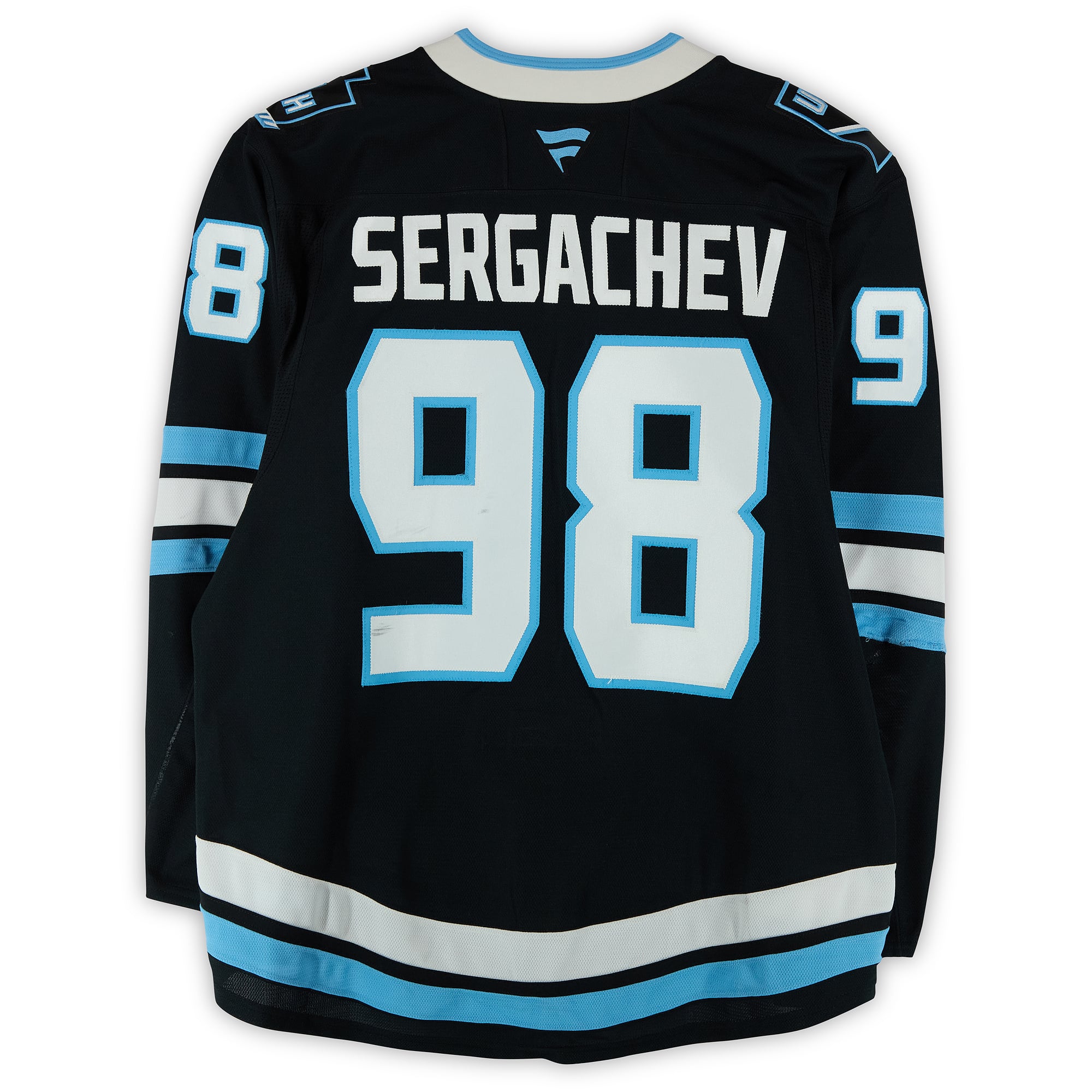 Maillot noir n° 98 porté par Mikhail Sergachev (Utah Mammoth) lors du premier tour des séries éliminatoires de la Coupe Stanley 2026 contre les Golden Knights de Vegas.