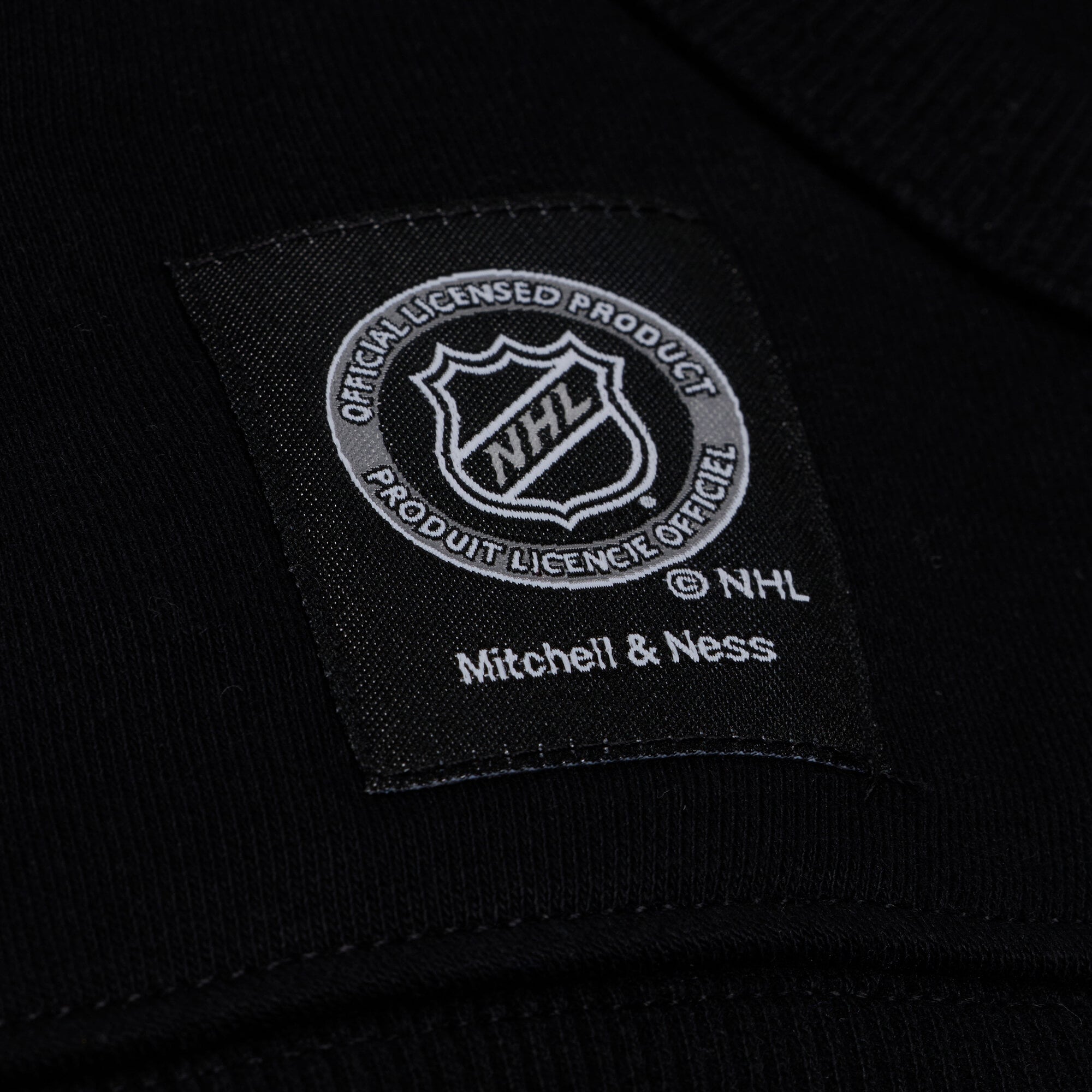 Sweat à capuche Mitchell & Ness blanc/noir pour femme, modèle Utah Mammoth Head Coach