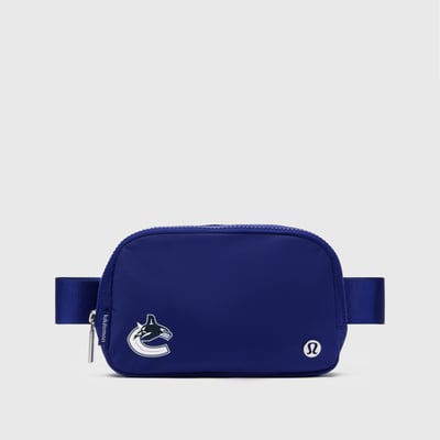 Vancouver Canucks lululemon Everywhere Belt Bag - Larkspur