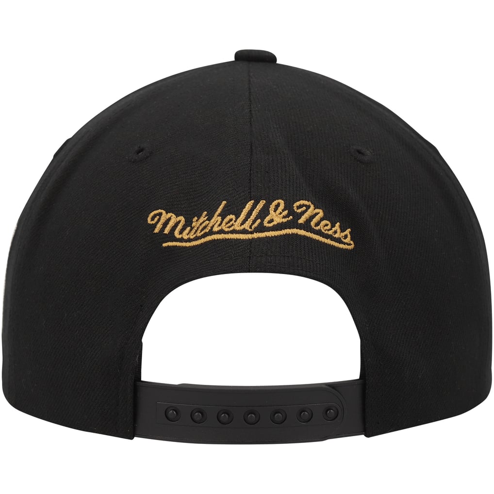 Men's Vegas Golden Knights Mitchell & Ness Black Core Team Script 2.0 Snapback Hat