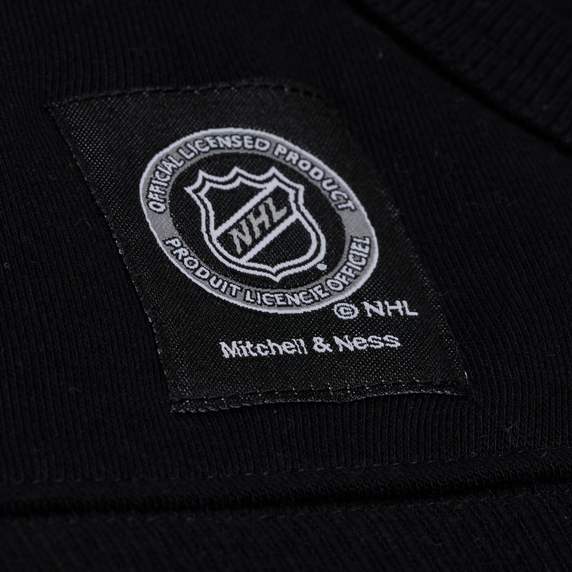 Sweat à capuche Mitchell & Ness blanc/noir pour femme, modèle « Vegas Golden Knights Head Coach », femme.