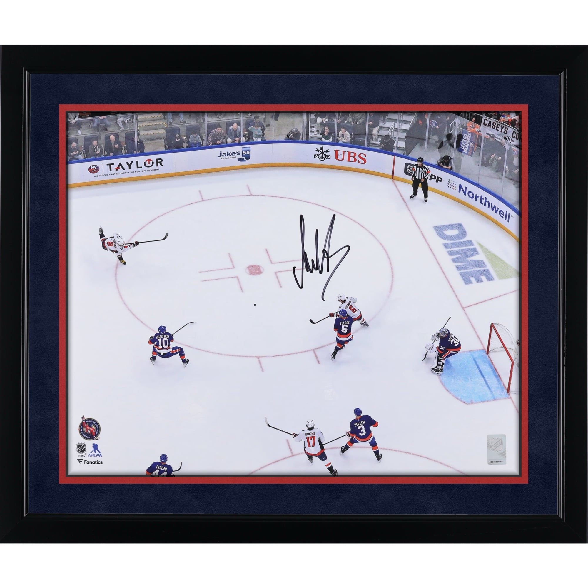 Photo autographiée d'Alexander Ovechkin, joueur des Capitals de Washington, 16 po x 20 po, commémorant son 895e but (tir par-dessus la tête).
