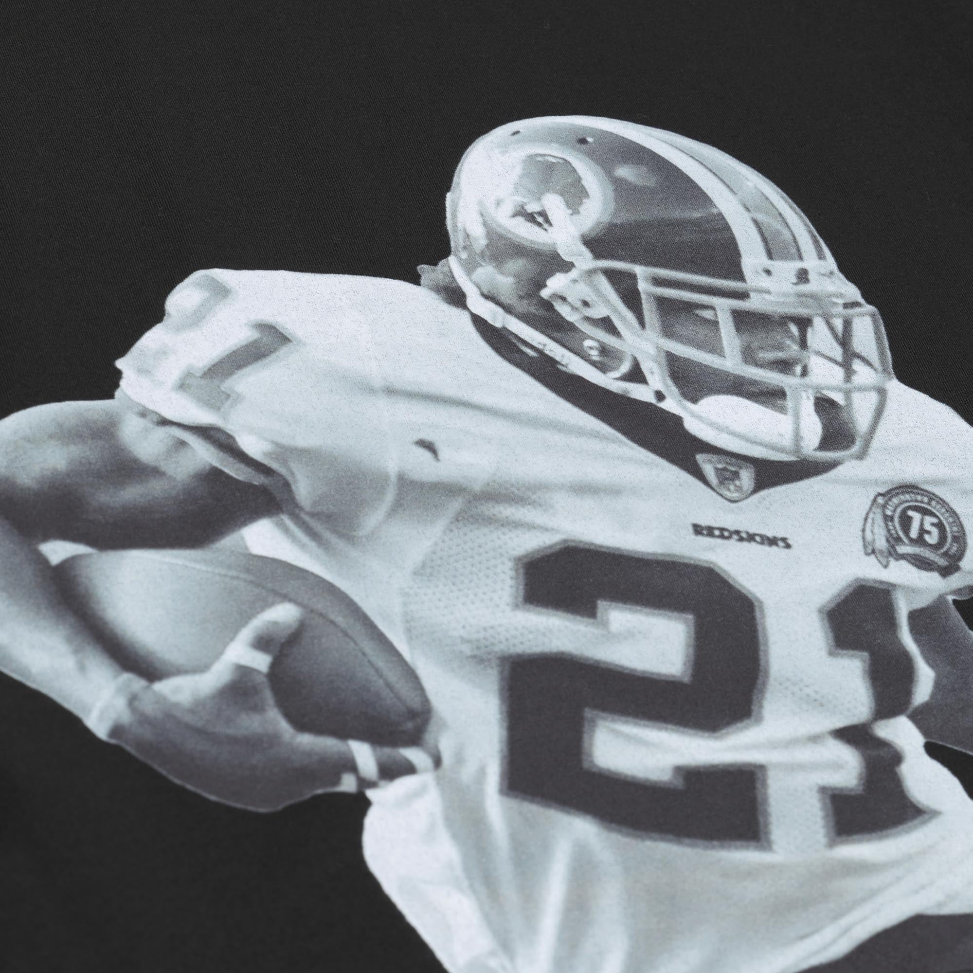 T-shirt Mitchell & Ness Sean Taylor Black Washington Commanders pour homme, joueur solo retraité