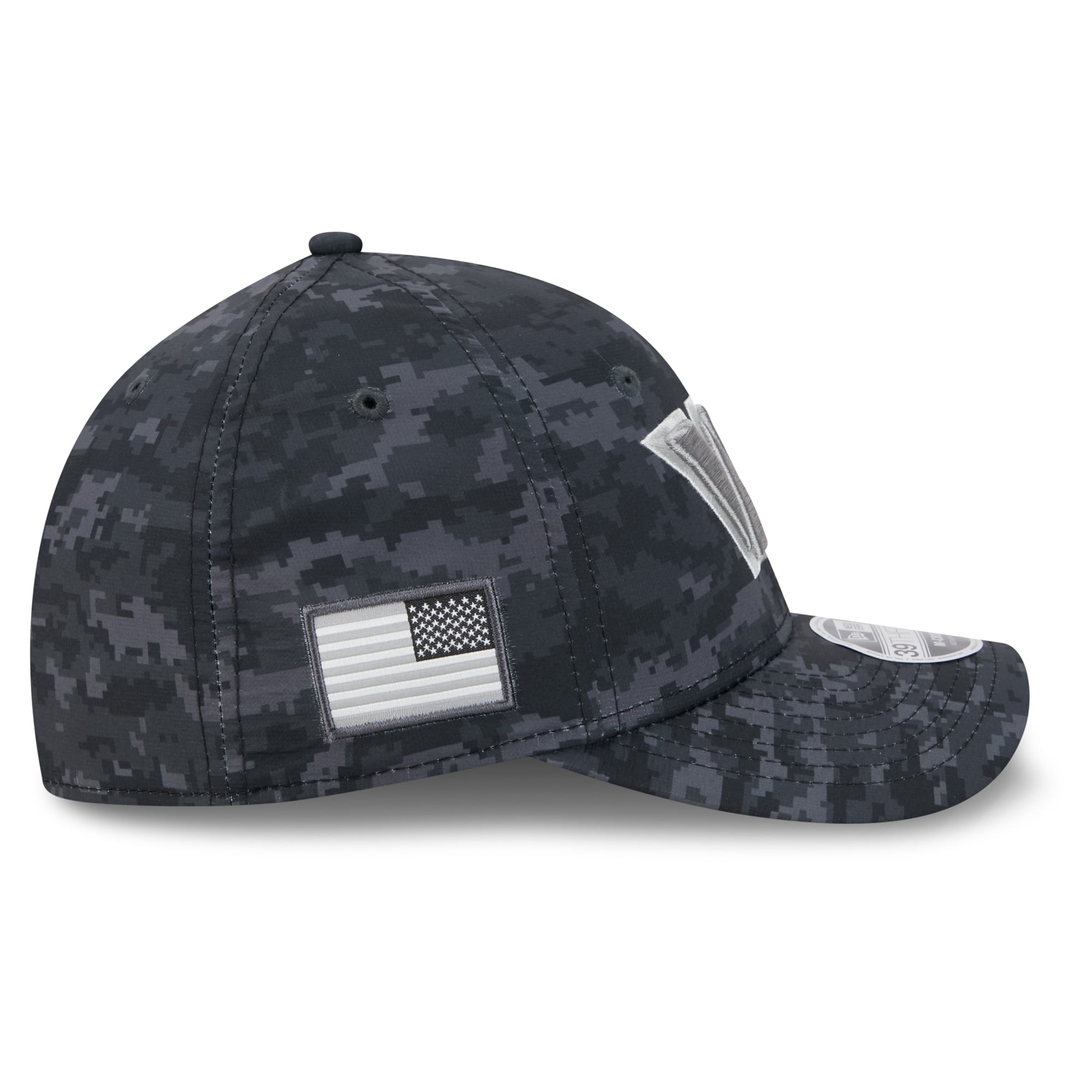 Men's New Era Black Washington Commanders 2026 Salute To Service 39THIRTY M-Crown Stretch Hat