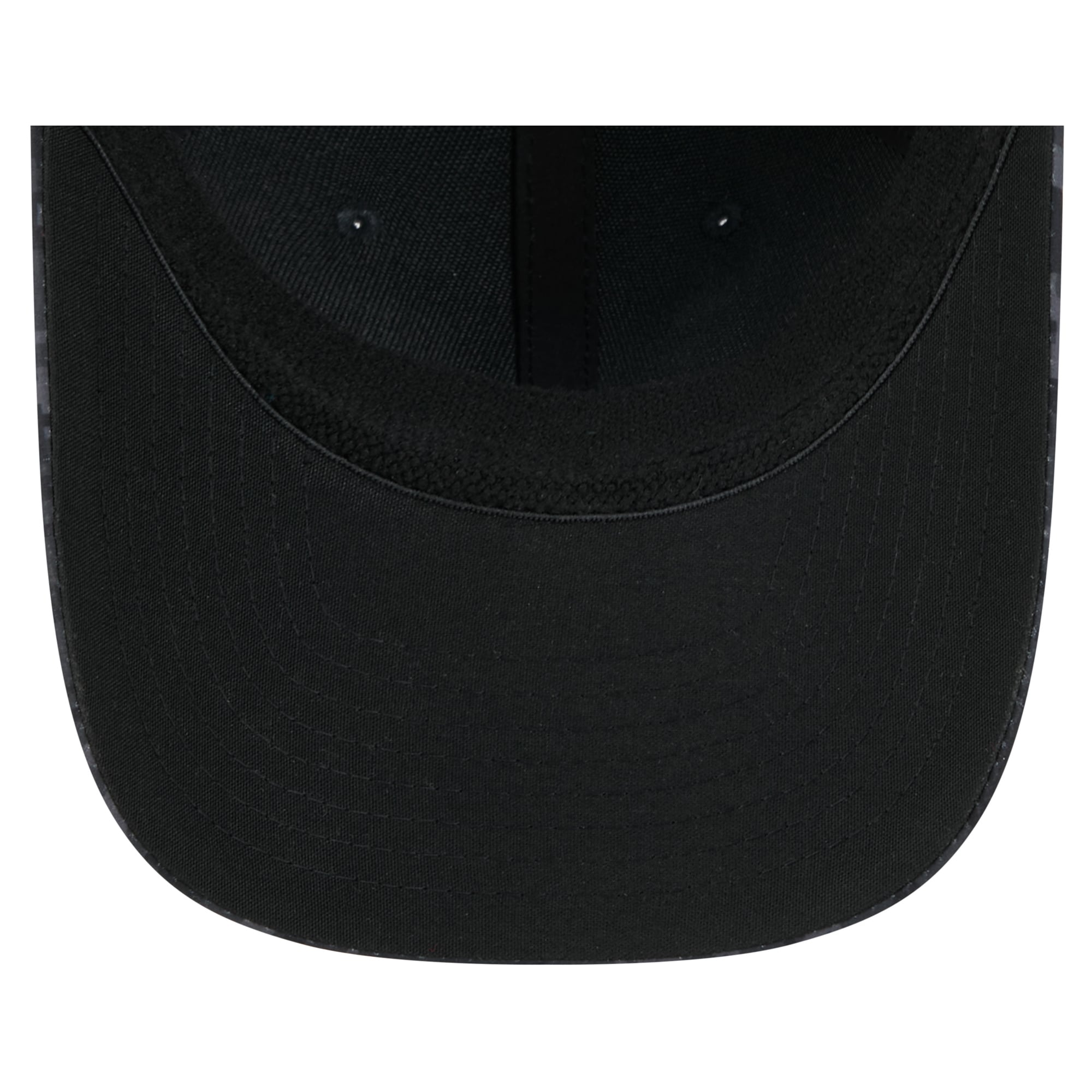 Men's New Era Black Washington Commanders 2026 Salute To Service 39THIRTY M-Crown Stretch Hat