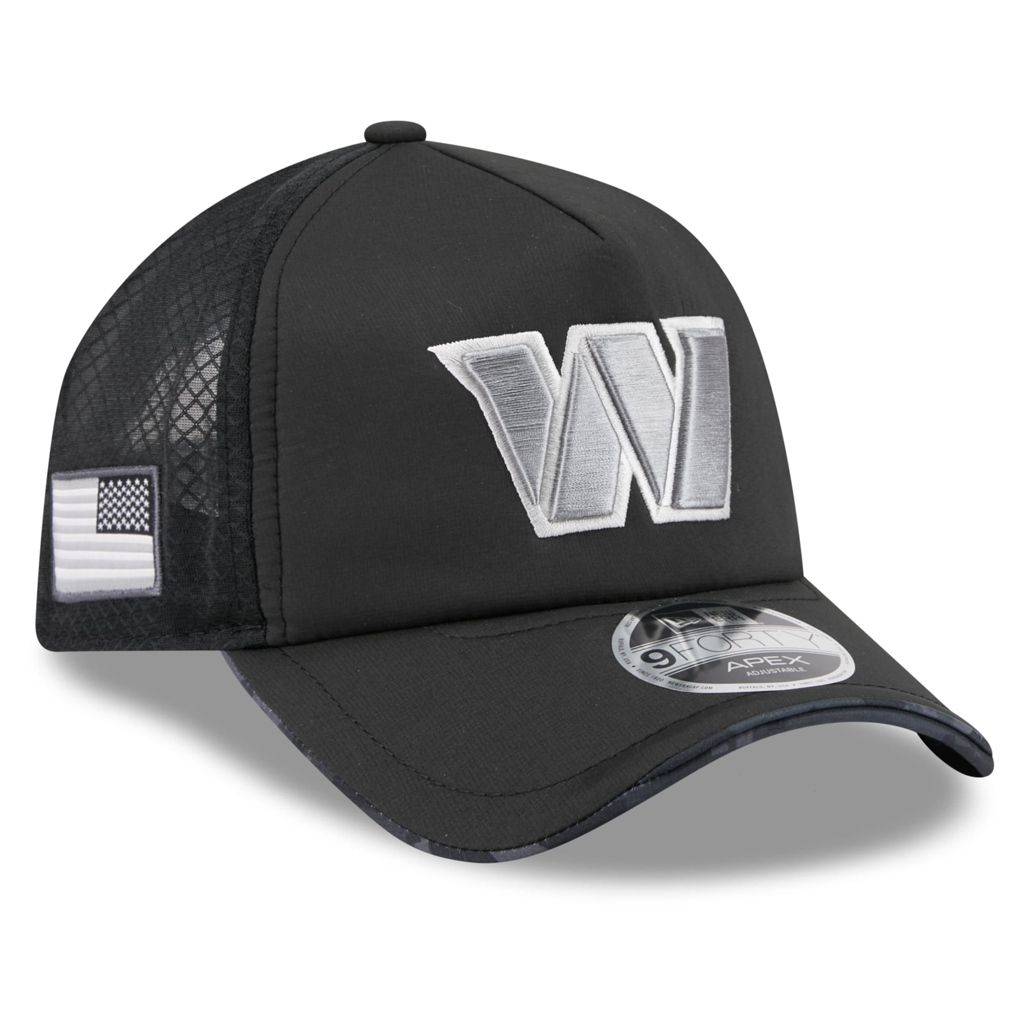 Men's New Era Black Washington Commanders 2026 Salute To Service Apex 9FORTY Adjustable Trucker Hat