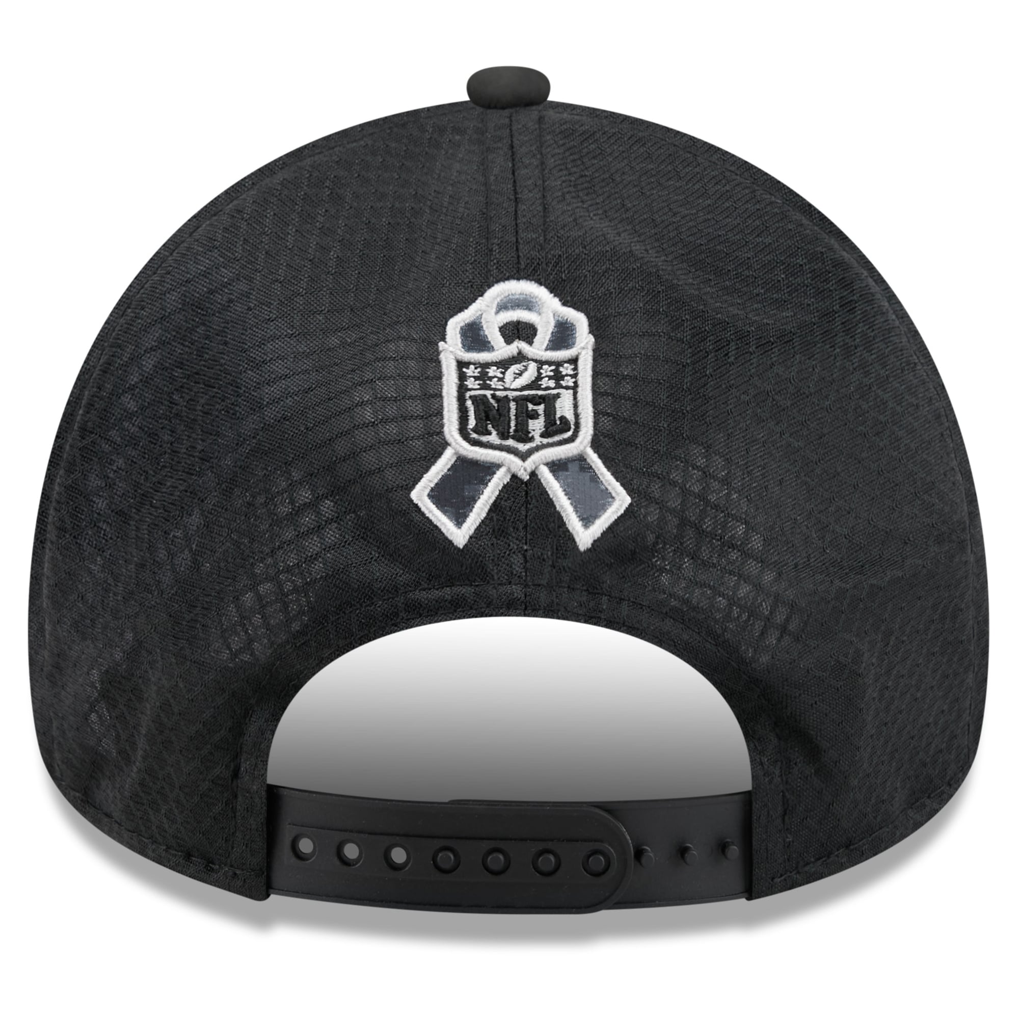Men's New Era Black Washington Commanders 2026 Salute To Service Apex 9FORTY Adjustable Trucker Hat