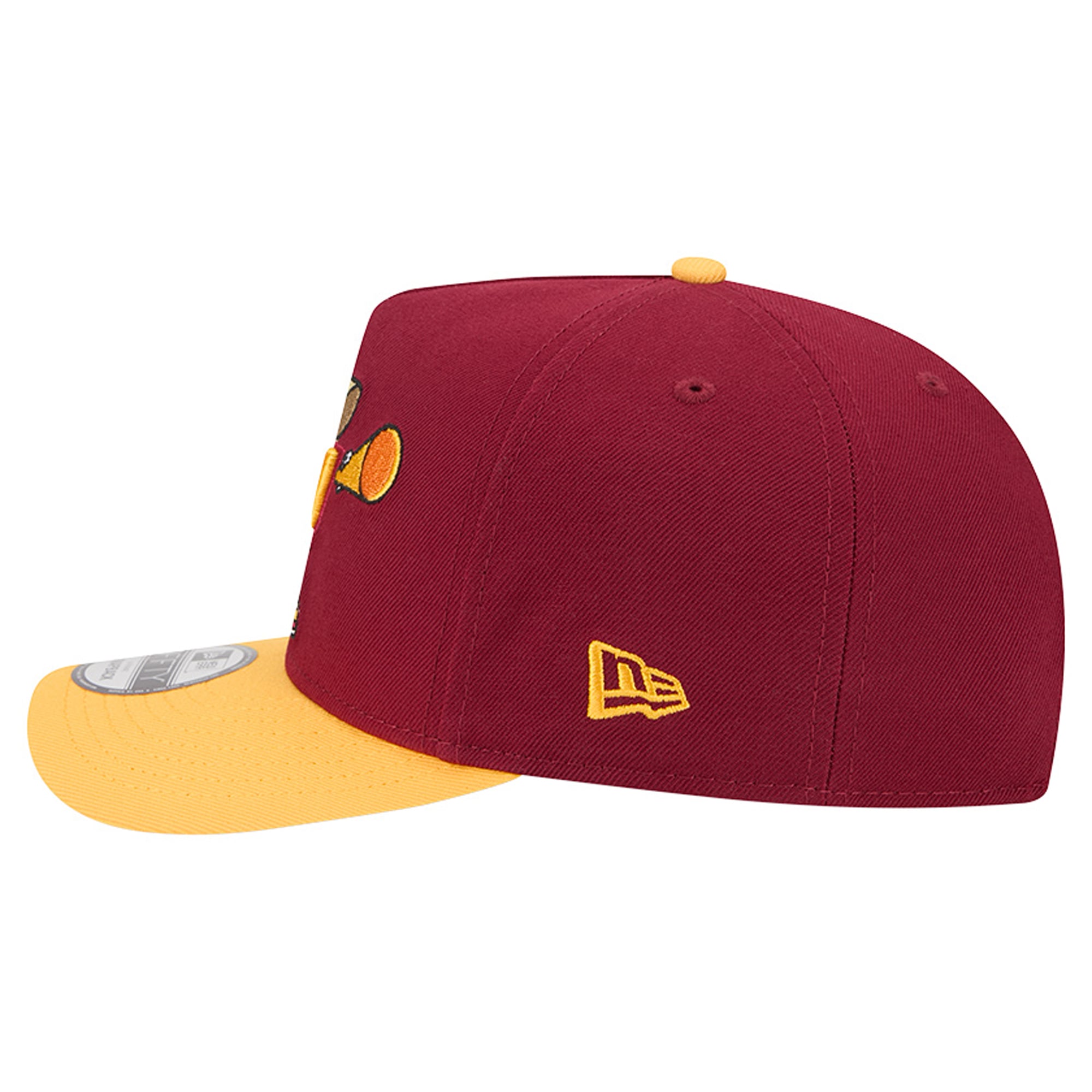 Casquette snapback New Era 9FIFTY pour homme, bordeaux/or, motif Washington Commanders, style cartoon.