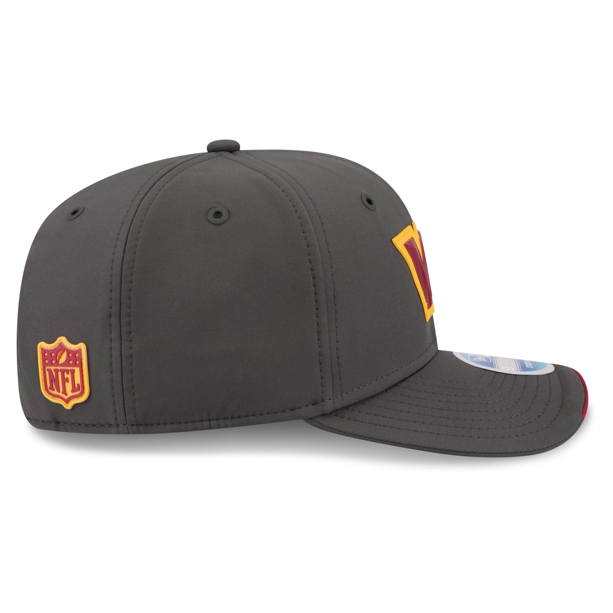 Casquette ajustable New Era Washington Commanders 2026 Sideline pour homme, couleur anthracite, modèle 9SEVENTY