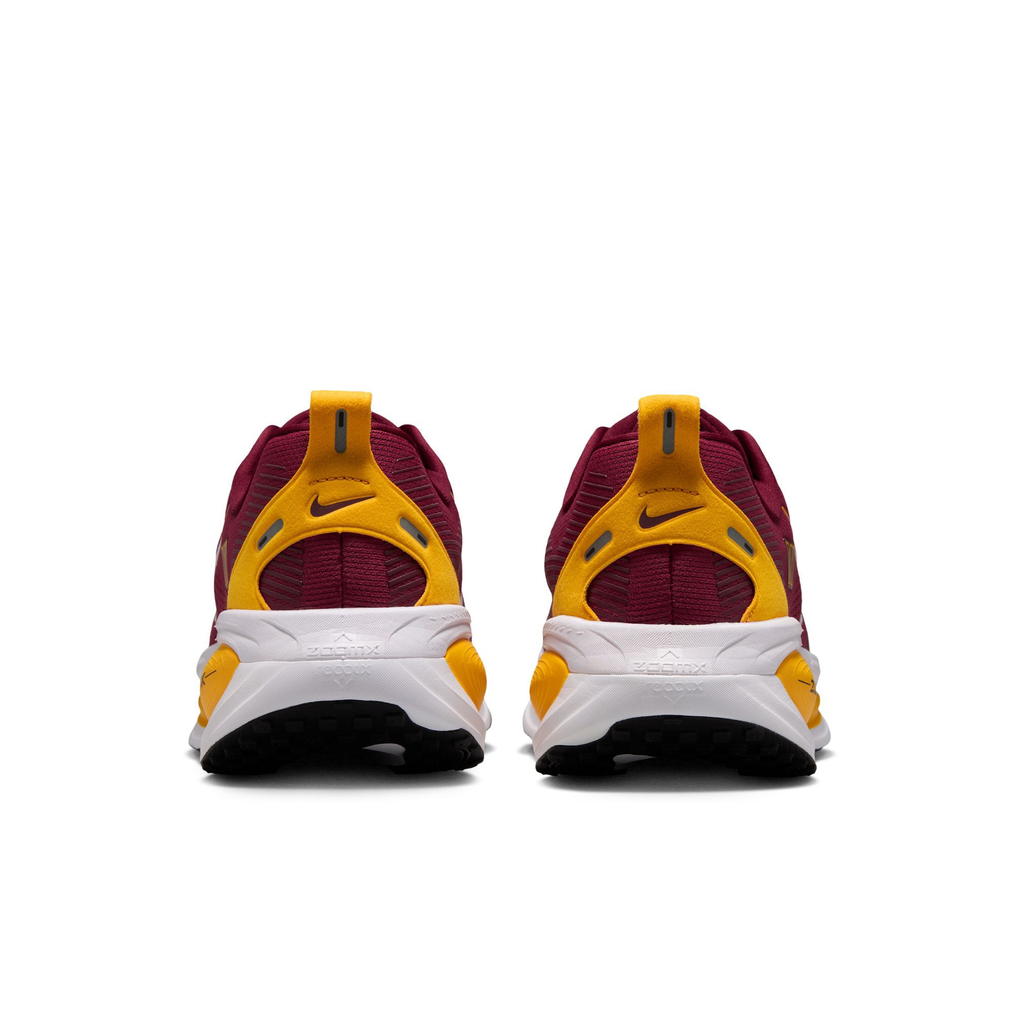 Men's Nike Washington Commanders Vomero 18 Running Shoes