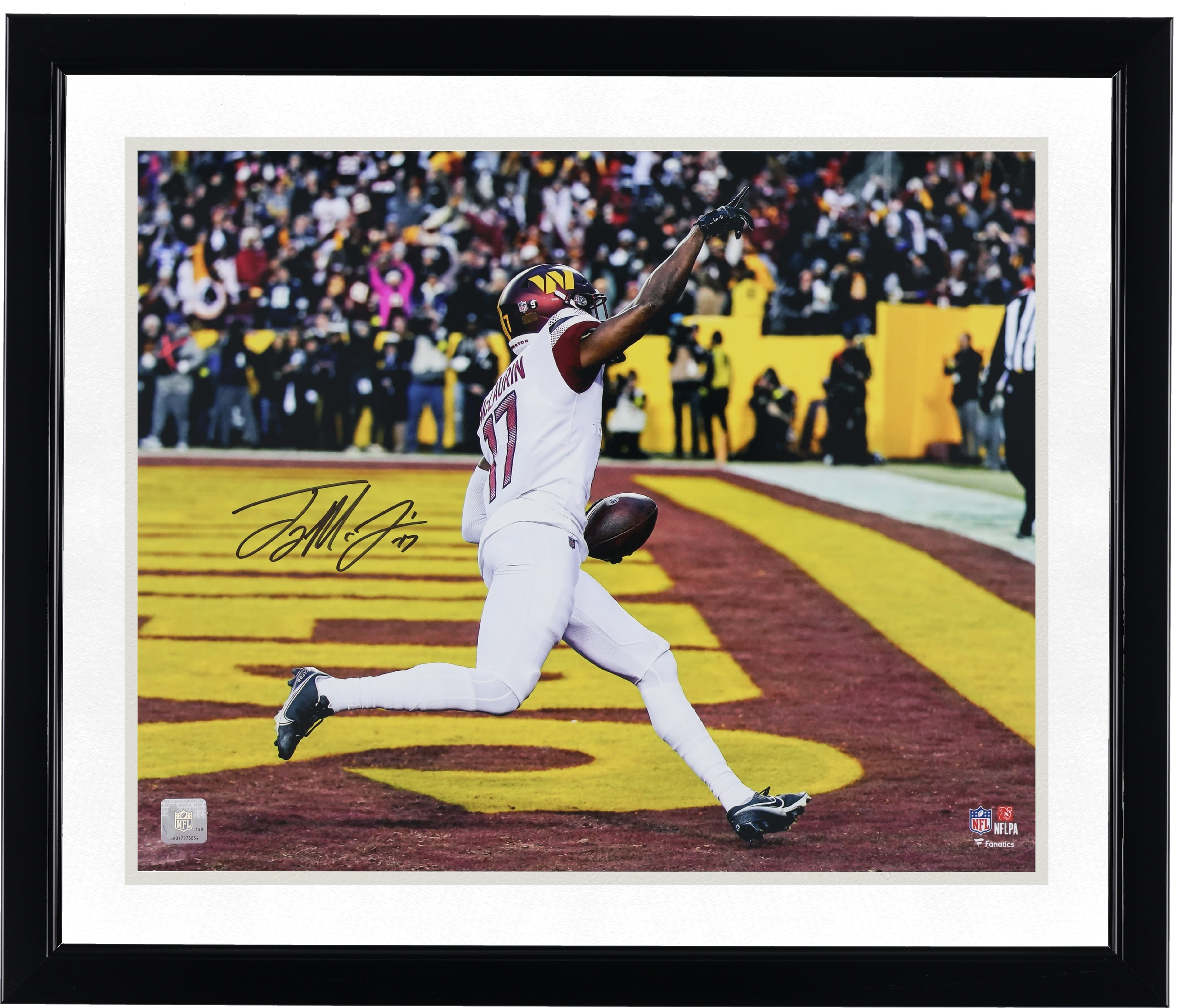 Photo de touchdown autographiée par Terry McLaurin, des Washington Commanders (40,6 x 50,8 cm)