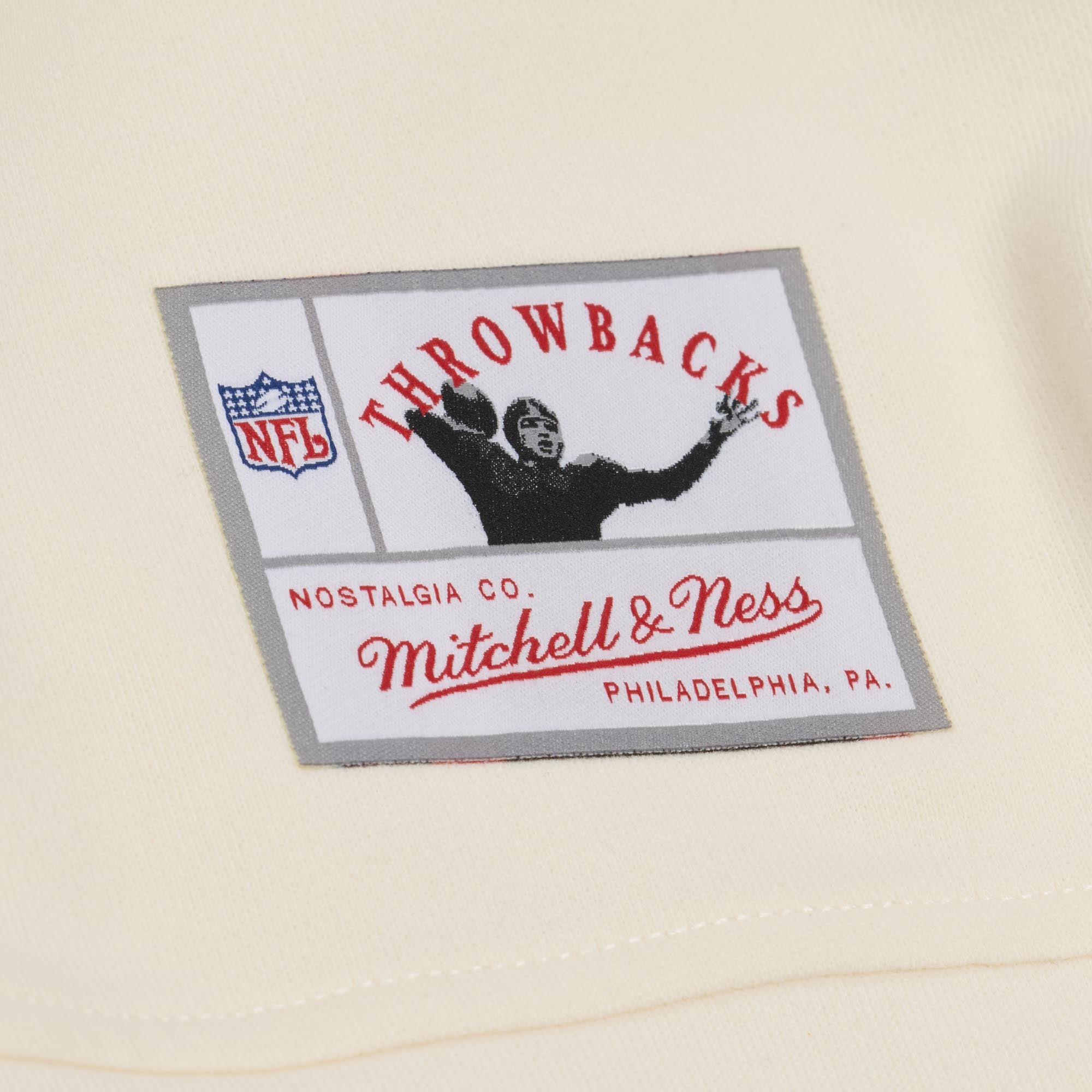 Sweat-shirt Mitchell & Ness Sean Taylor crème pour femme, avec nom et numéro des Washington Commanders