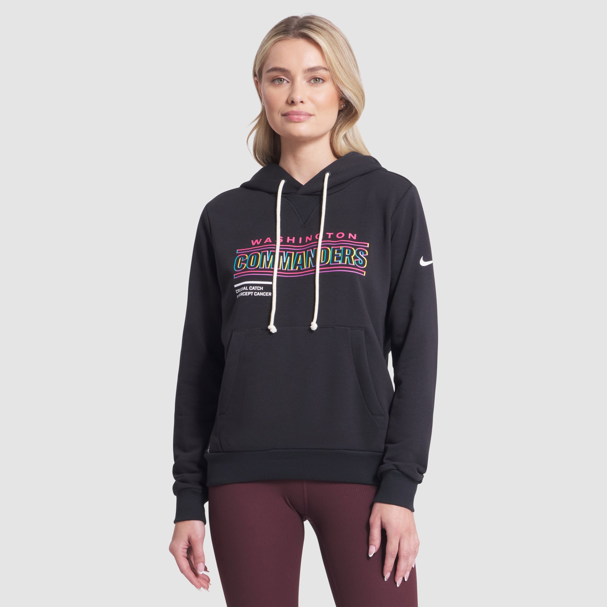 Sweat à capuche Nike noir Washington Commanders 2025 NFL Crucial Catch Sideline Standard Issue Dri-FIT pour femme