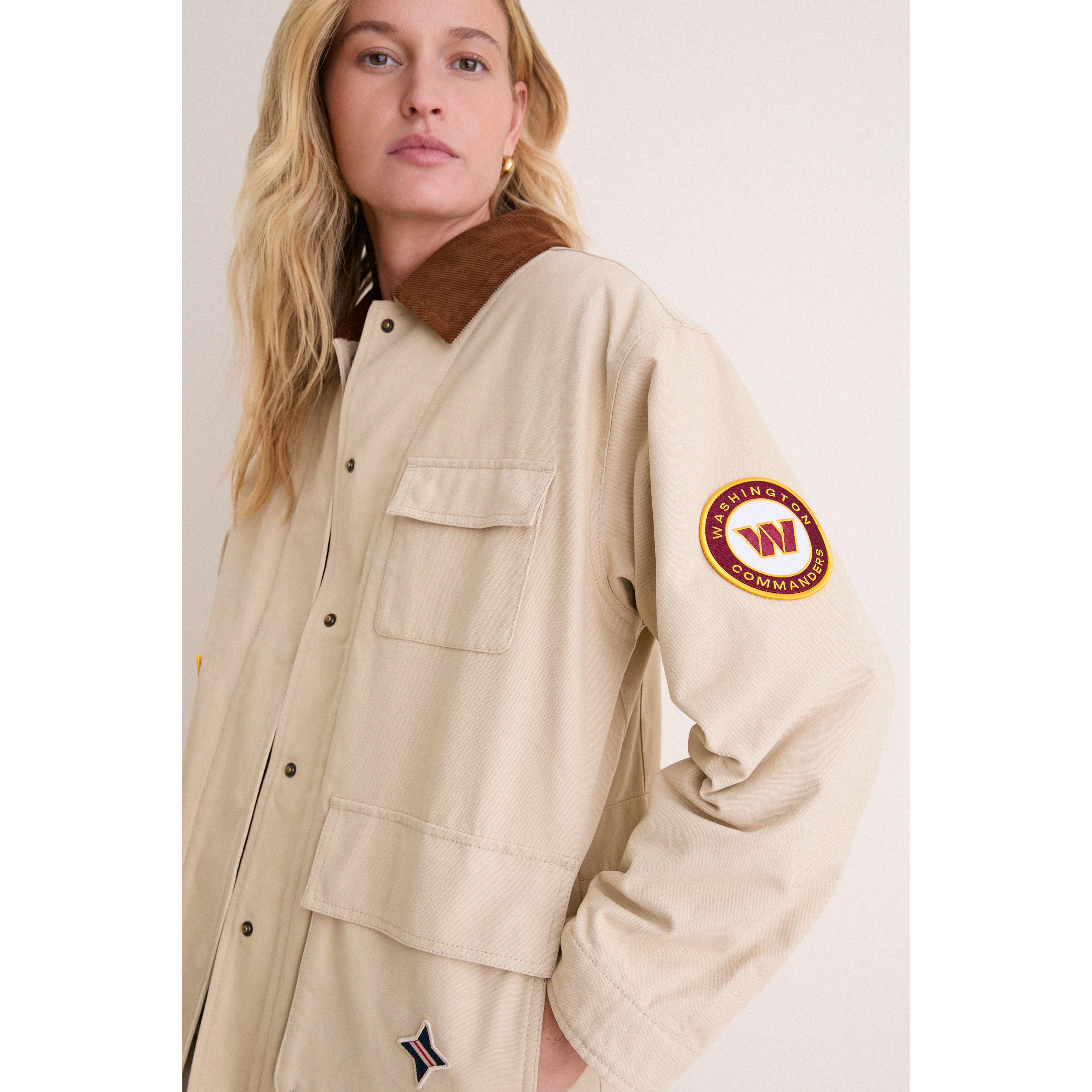 Veste de grange Tuckernuck Stone Washington Commanders pour femme, à boutons-pression.