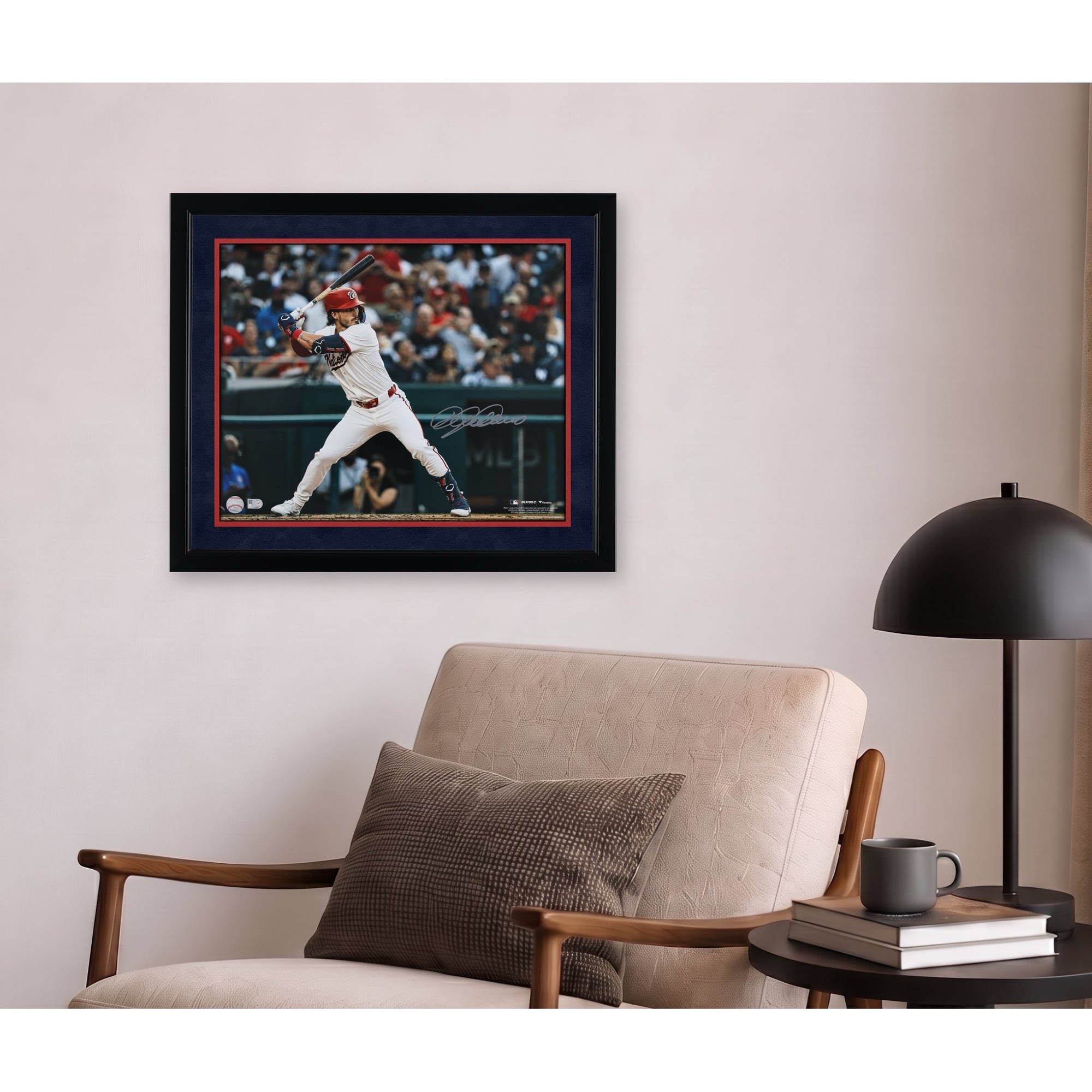 Photo dédicacée de Dylan Crews, joueur des Washington Nationals, lors de ses débuts en MLB (40,6 x 50,8 cm).