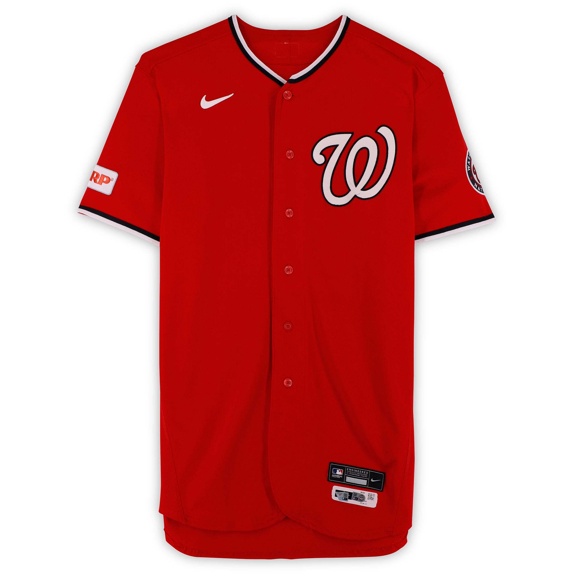 Maillot rouge n° 36 porté par Miles Mikolas (Washington Nationals) lors des matchs contre les Los Angeles Dodgers le 5 avril et contre les Baltimore Orioles le 17 mai 2026.