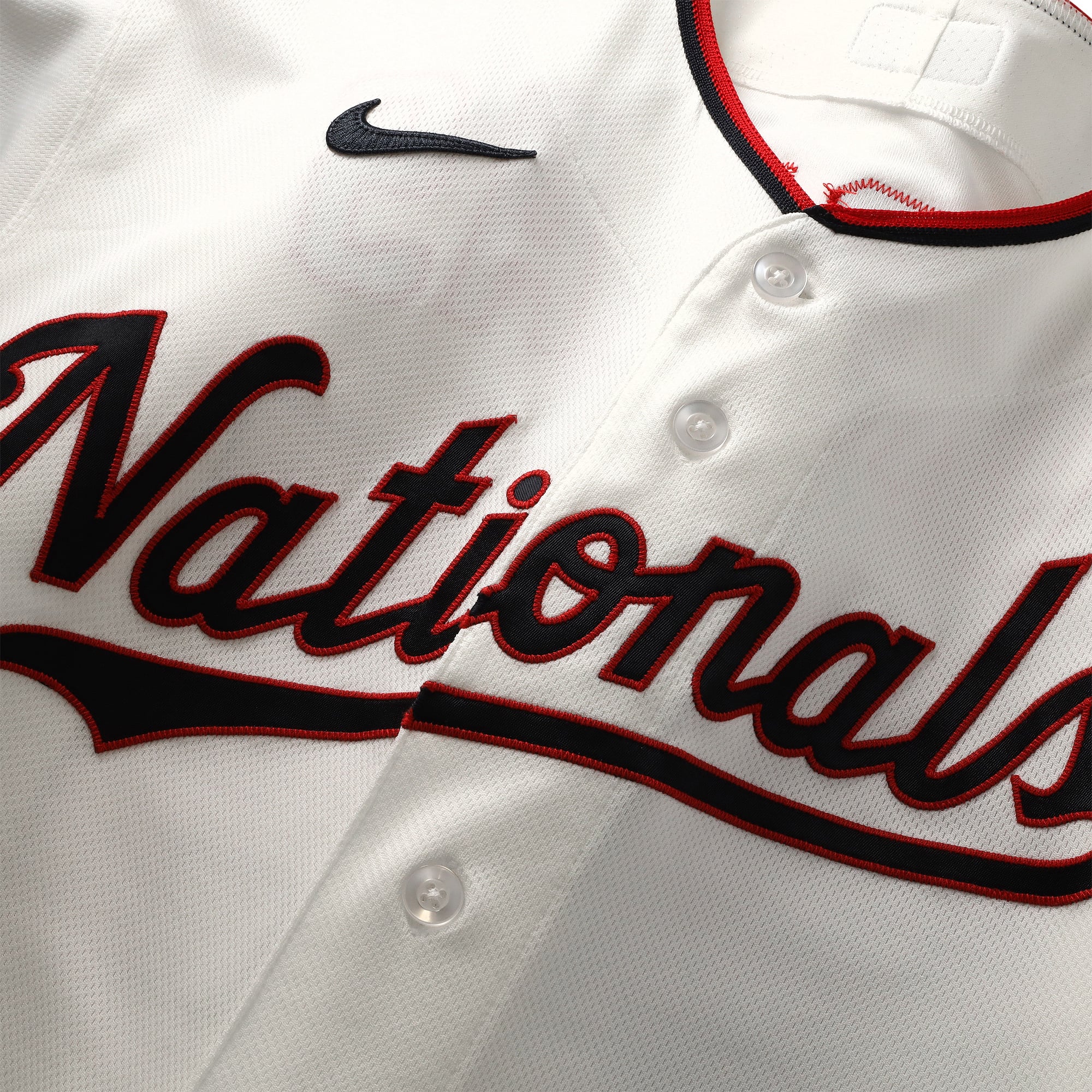 Maillot blanc n° 36 de Miles Mikolas, joueur des Nationals de Washington, saison 2026 de la MLB