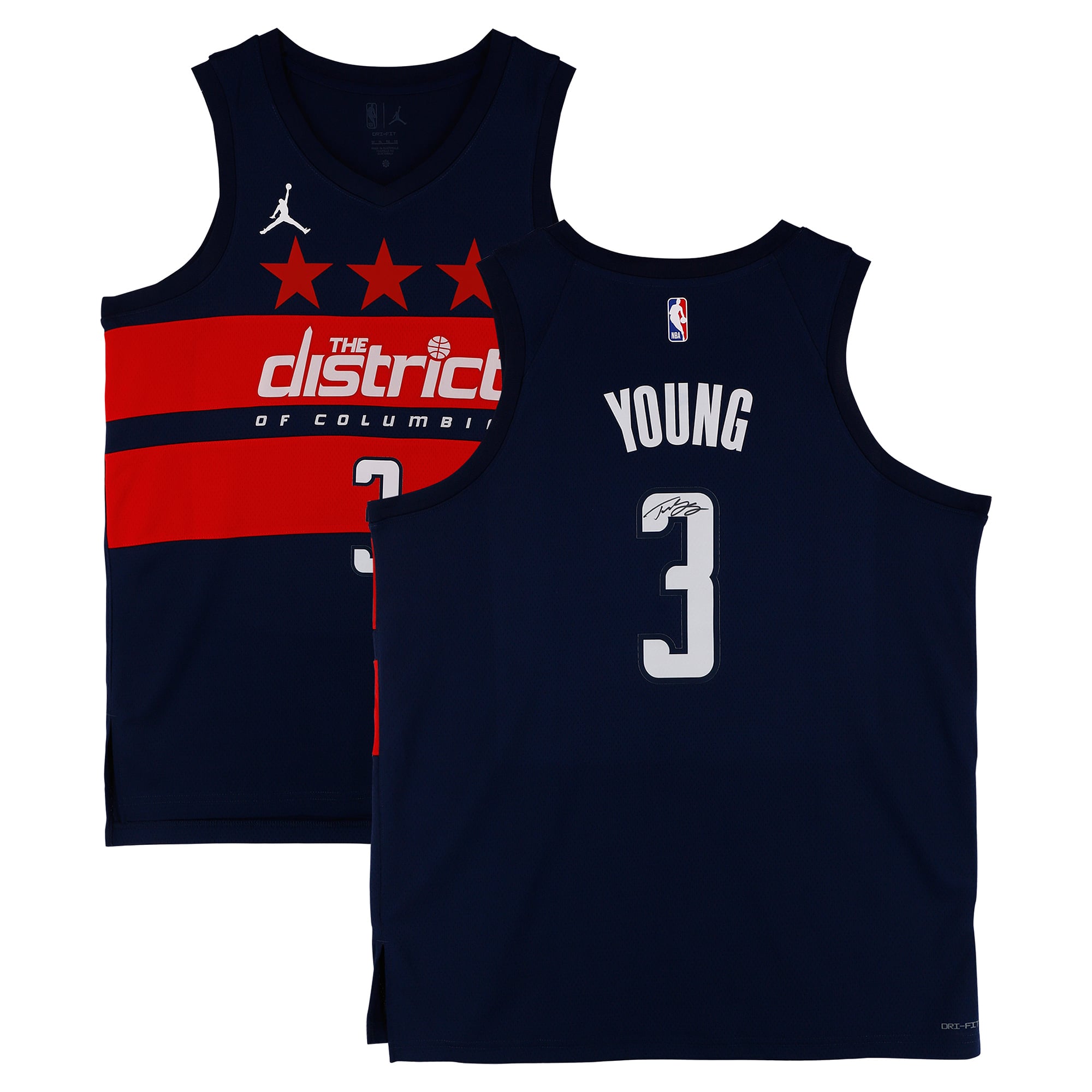 Maillot Swingman Nike Statement bleu marine 2025-26 autographié par Trae Young des Washington Wizards