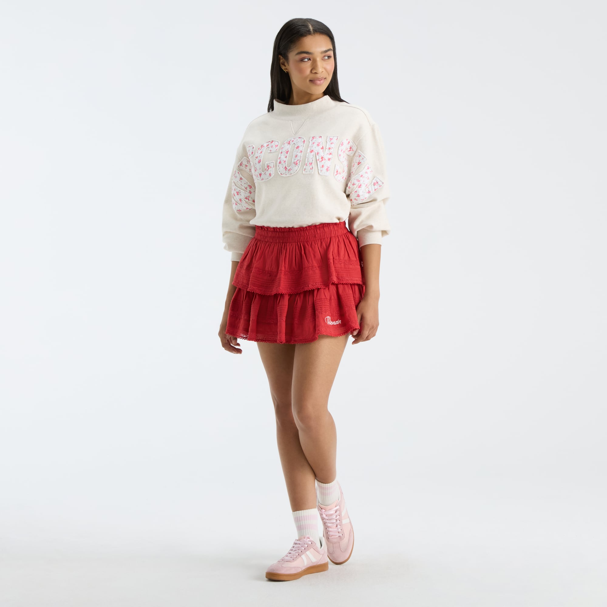 LoveShackFancy Women's Cream Wisconsin Badgers Mockneck Sweatshirt
