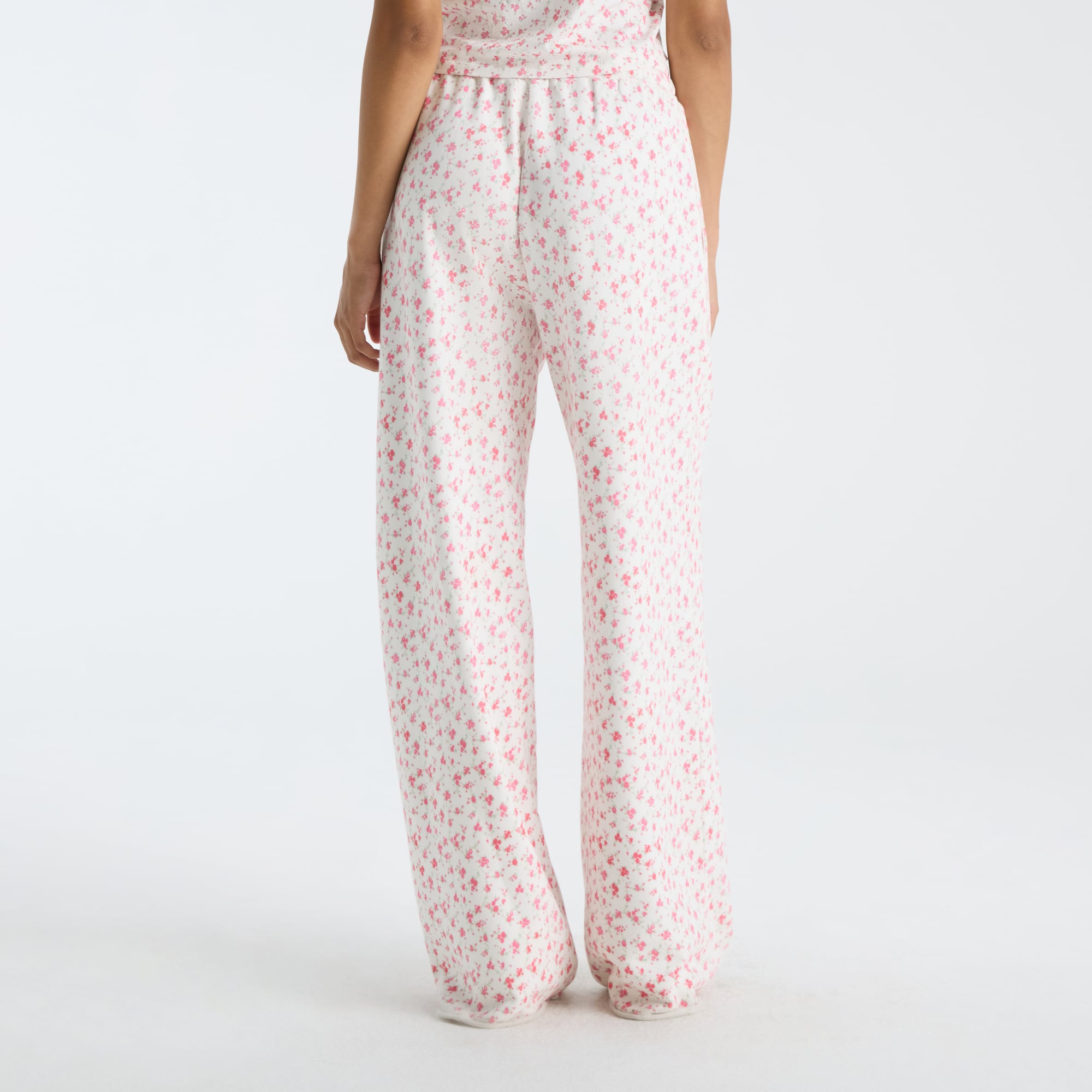LoveShackFancy Women's White Wisconsin Badgers Ilyra Sweatpants